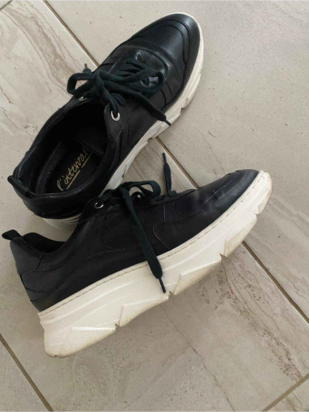 L'INTERVALLE Black Leather Platform Sneaker with White Chunky Sole